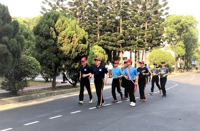 總隊長、各級師長與實習總隊幹部領頭帶跑