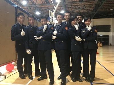 區隊長熱舞合影