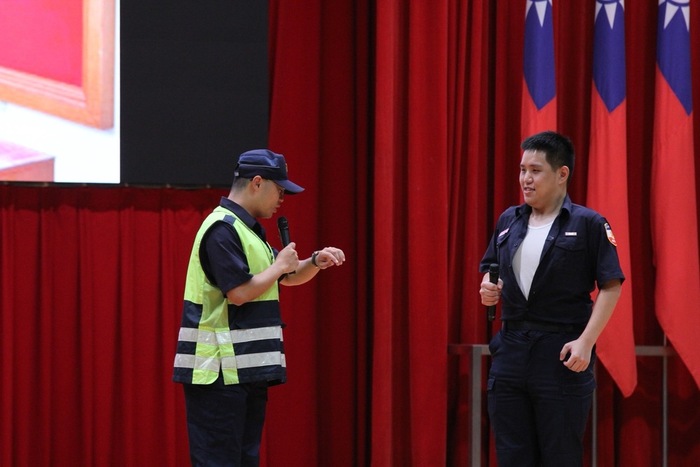 93期1隊學生表演