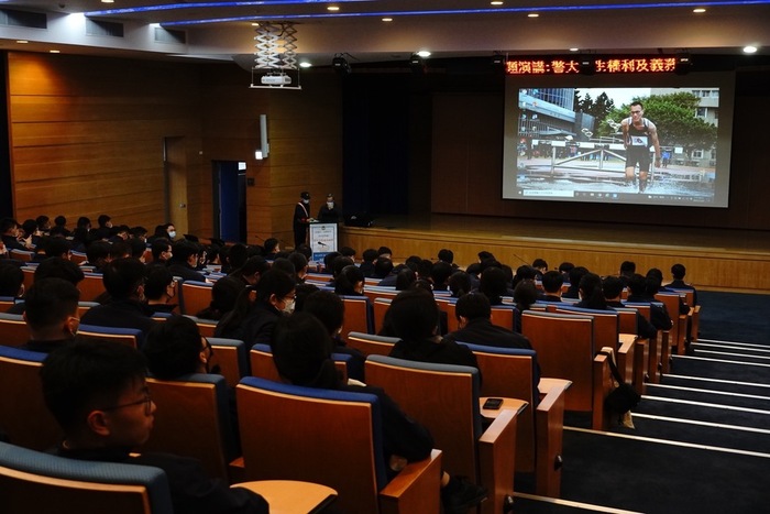 法律系吳家慶主任與同學專題演講