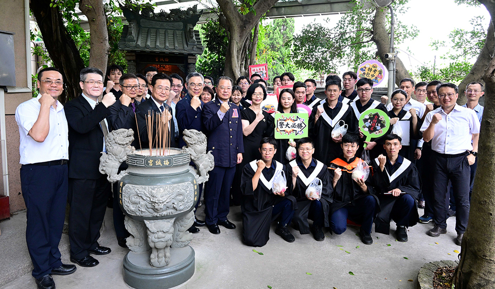 「祈福包粽」是校長與全體師長對學生滿滿的期許與祝福