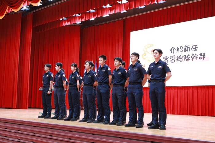 介紹第42屆學生實習總隊幹部