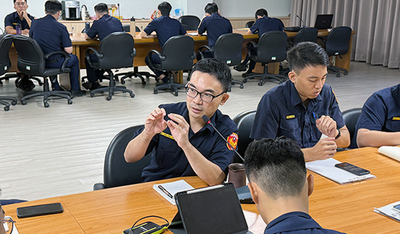 警大學生總隊隊職同仁於講習活動中分享心得