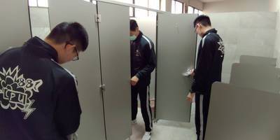 週一(3/9日)早上大掃除時，針對廁所及各生活場所進行清掃與消毒
